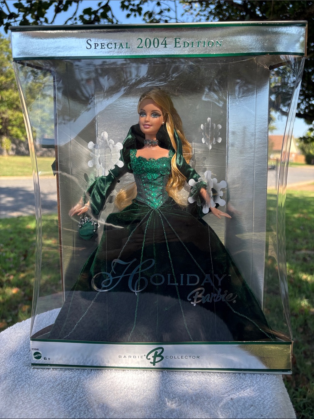 2004 Holiday Barbie Special Edition Emerald Green NRFB B5848